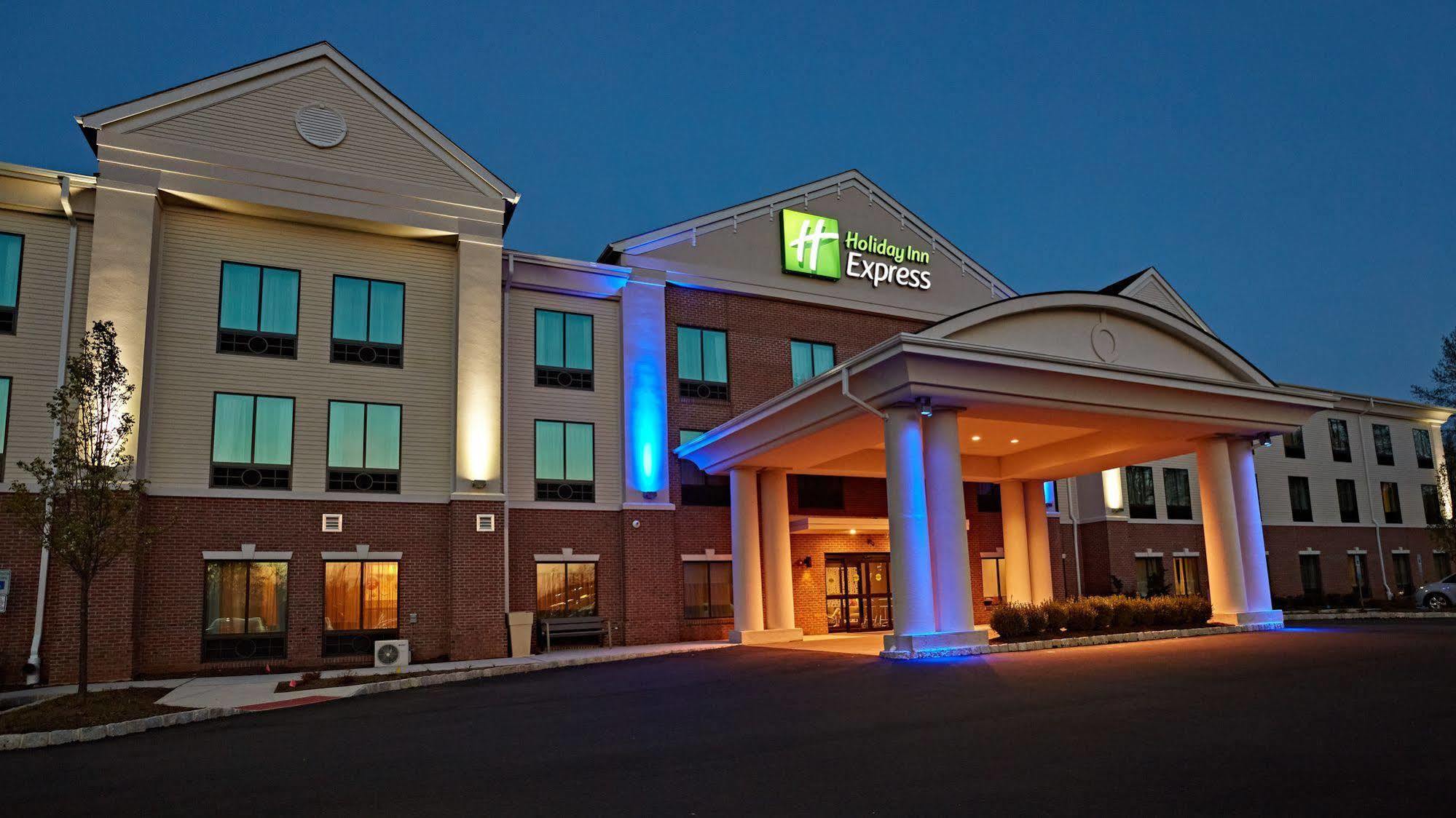 Express - Trenton South By Ihg Hotel 2*